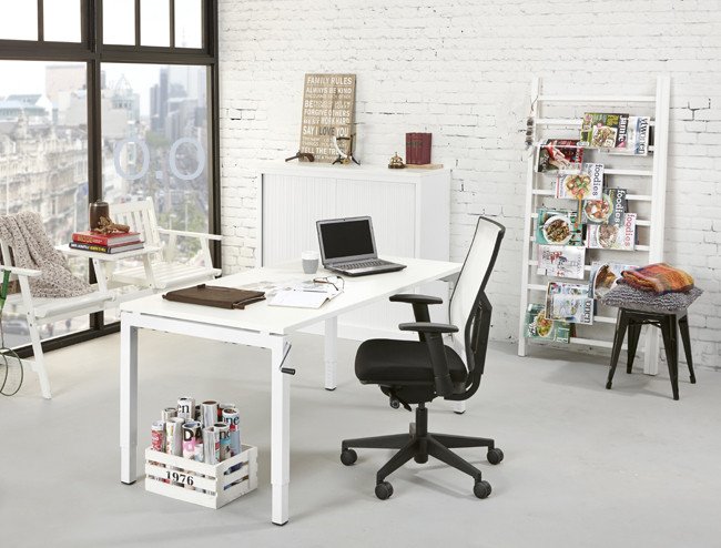 166945213-1 luxe-slinger-bureau