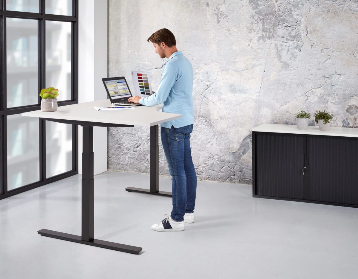 Elektrisch Wingbureau | 180x120cm Links | NEN-EN527