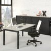 Bladkleur-Licht-Grijs-Onderstel-Zwart-Slingerbureau luxe-slinger-bureau