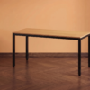 kantoortafel met zwart onderstel